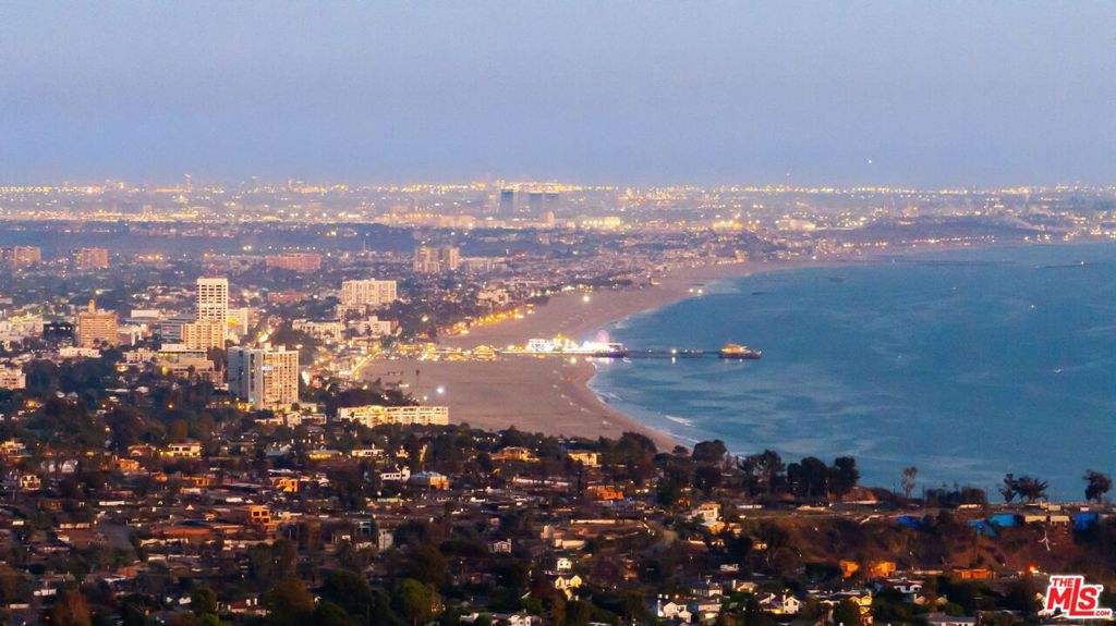 1058 Vista Grande Drive, Pacific Palisades, CA 90272 — photo 1