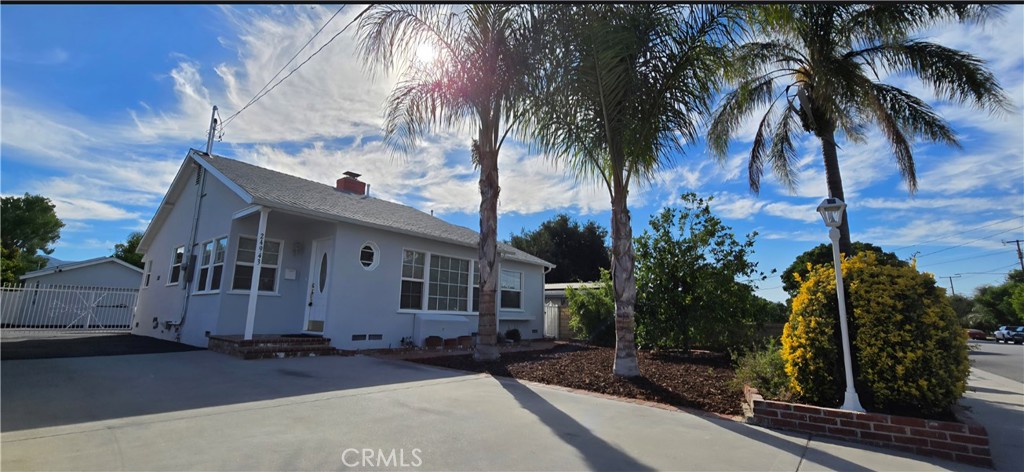 24943 Chestnut, Newhall, CA 91321 — photo 1