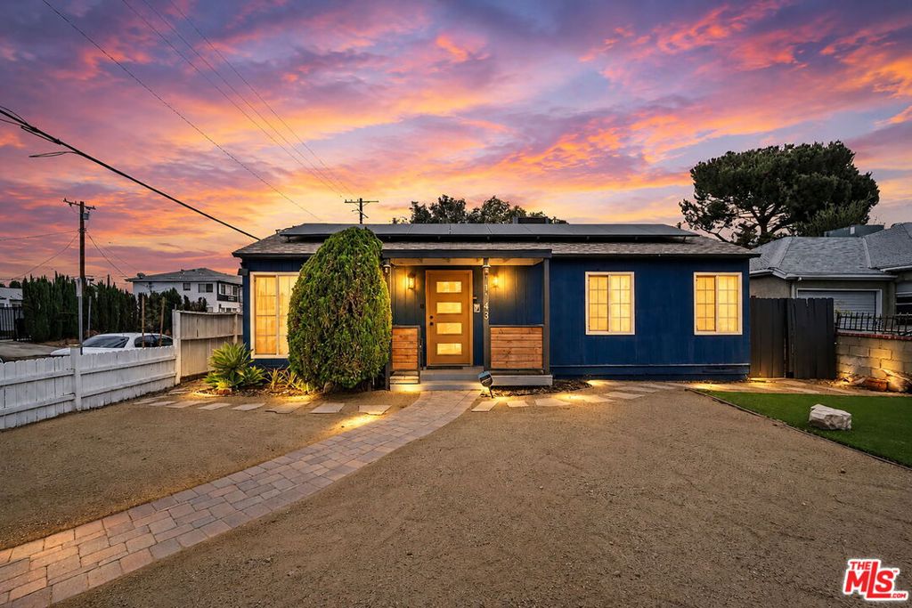 11143 Califa Street, Los Angeles, CA 91601 — photo 1