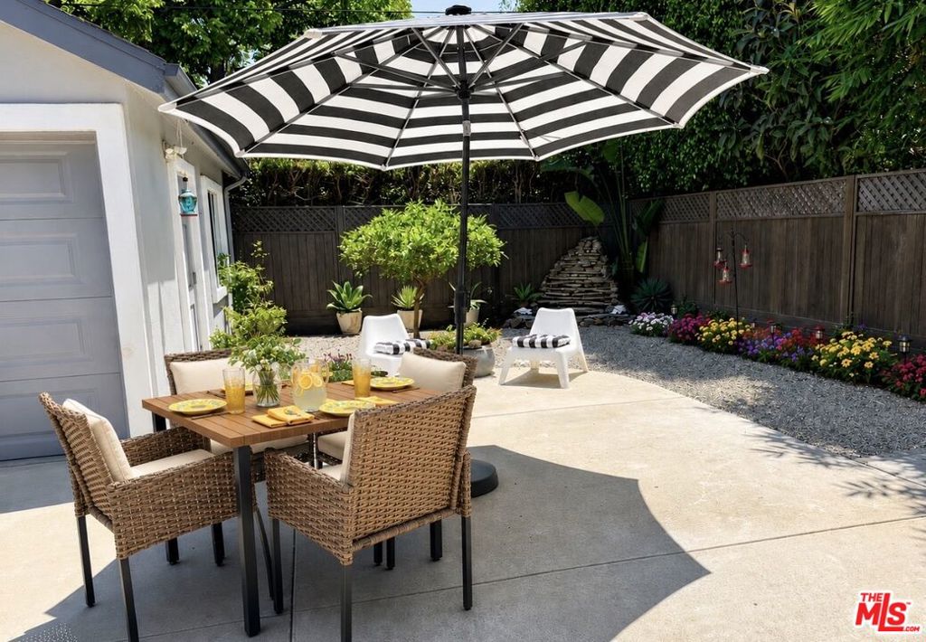 10824 Westminster Avenue, Los Angeles, CA 90034 — photo 1