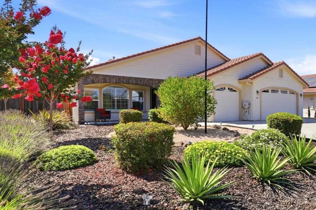 20 Tyler Court, Hollister, CA 95023 — photo 1