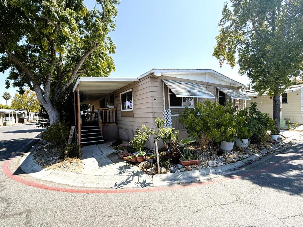 442 Los Encinos Avenue 442, San Jose, CA 95134 — photo 1