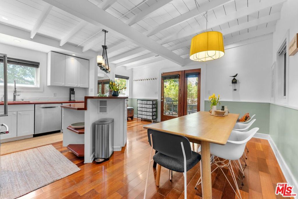 11376 Matteson Avenue, Los Angeles, CA 90066 — photo 1