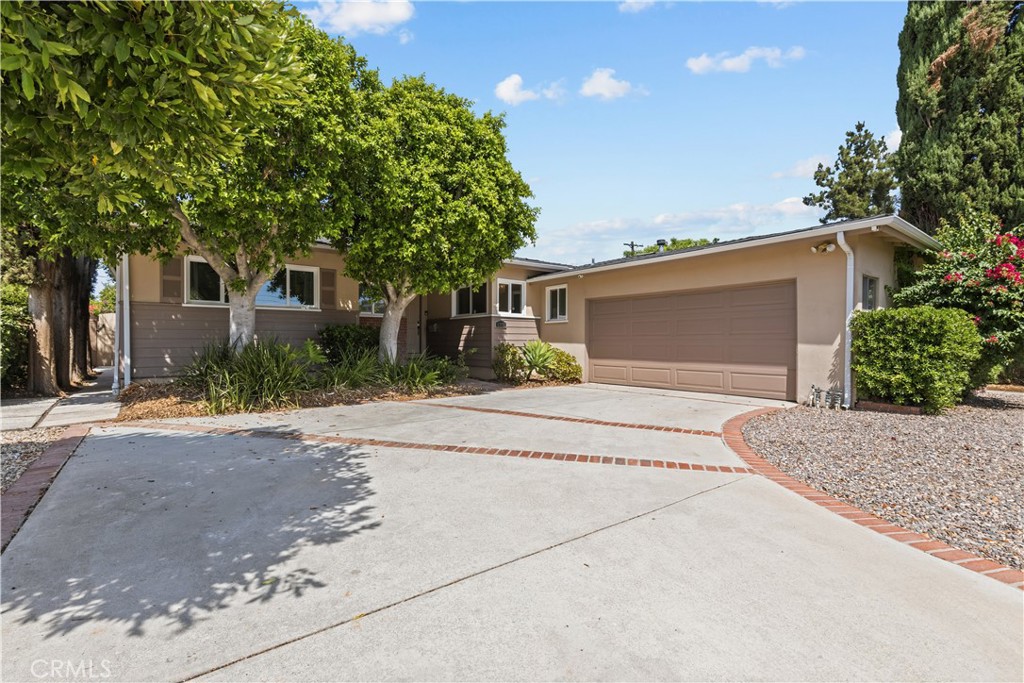 6319 Aura Avenue, Tarzana, CA 91335 — photo 1