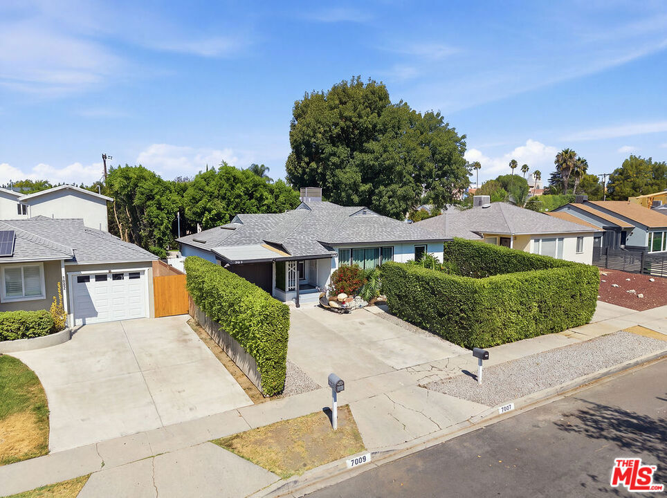 7007 Claire Avenue, Los Angeles, CA 91335 — photo 1