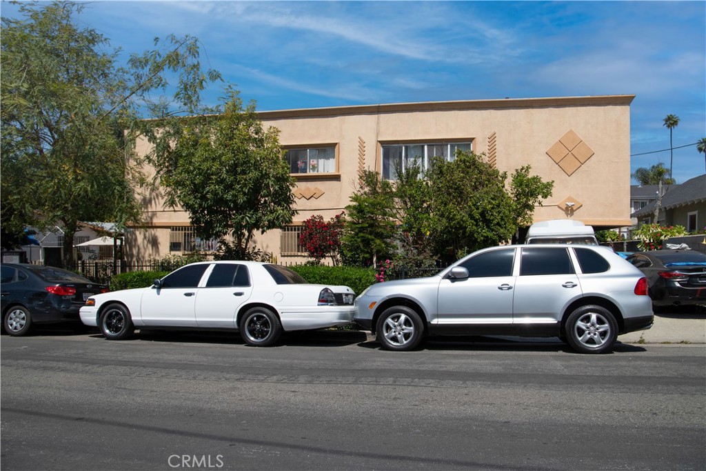 5005 Axtell, Los Angeles, CA 90032 — photo 1