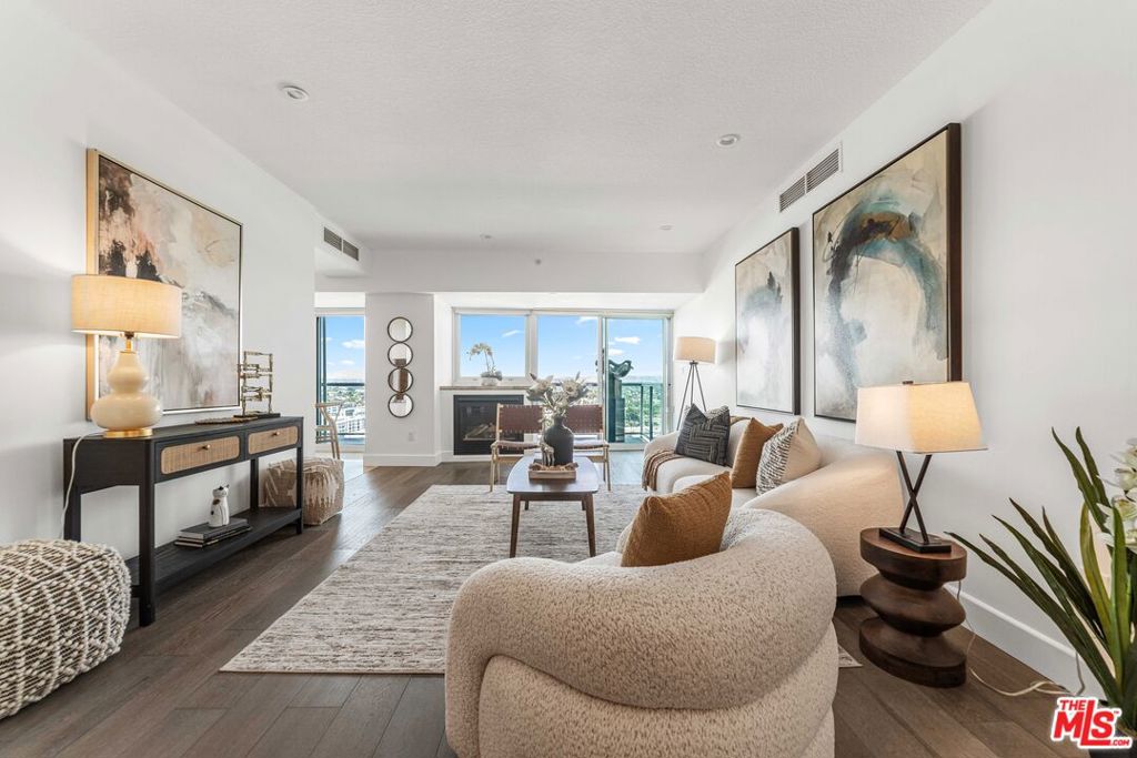 13600 Marina Pointe Drive 1904, Marina Del Rey, CA 90292 — photo 1