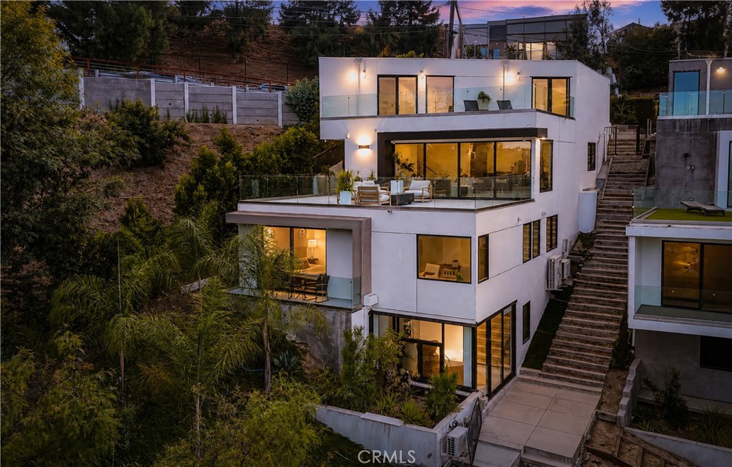 5170 Medina Road, Woodland Hills, CA 91364 — photo 1