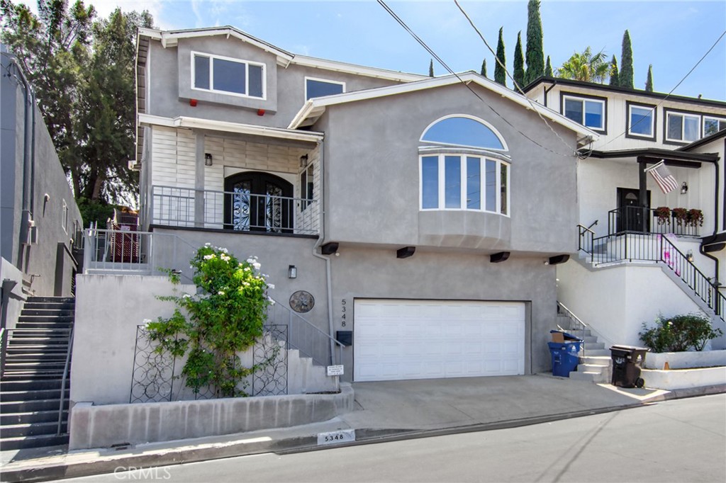 5348 Calatrana Drive, Woodland Hills, CA 91364 — photo 1