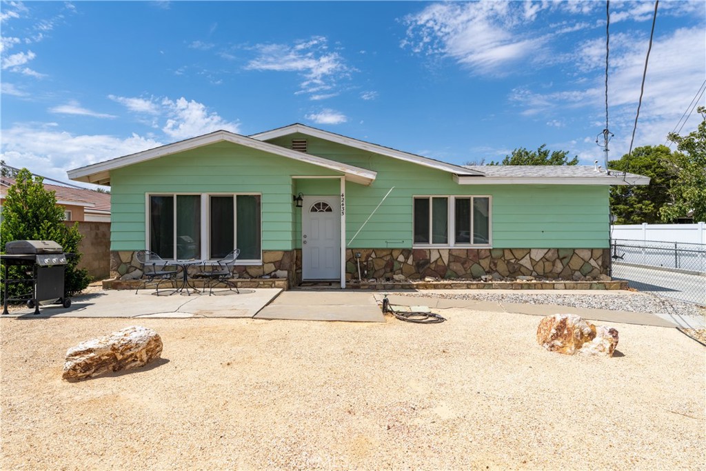 42435 52nd Street W, Lancaster, CA 93536 — photo 1