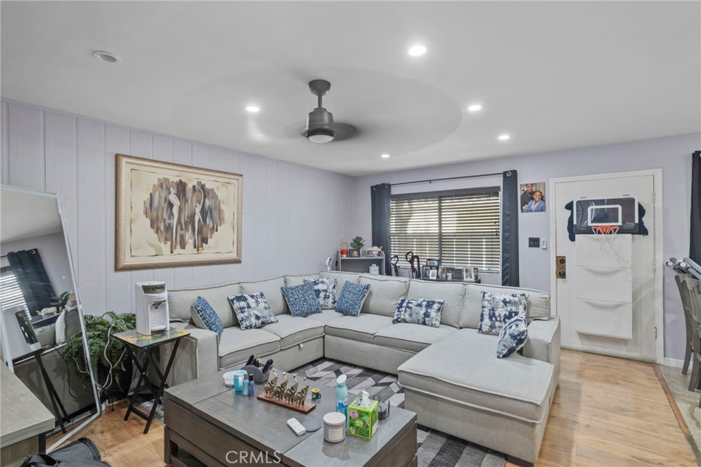 3301 Santa Fe Avenue 50, Long Beach, CA 90810 — photo 1
