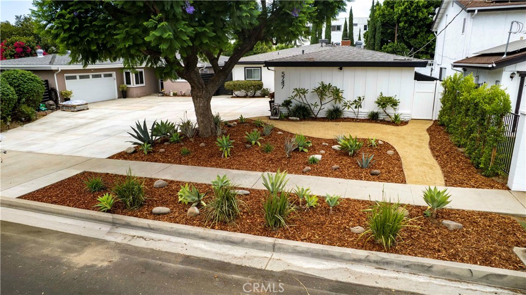 5747 Agnes Avenue, Valley Village, CA 91607 — photo 1