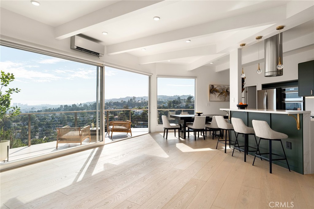 5675 Spreading Oak Dr, Los Angeles, CA 90068 — photo 1