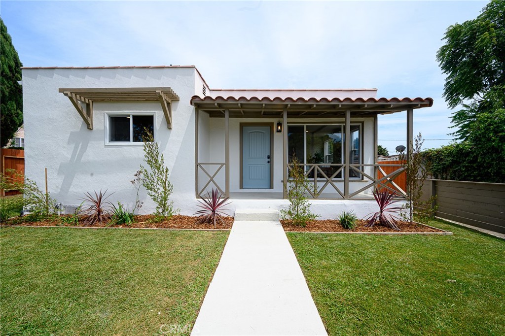 12126 Ainsworth St, Los Angeles, CA 90044 — photo 1