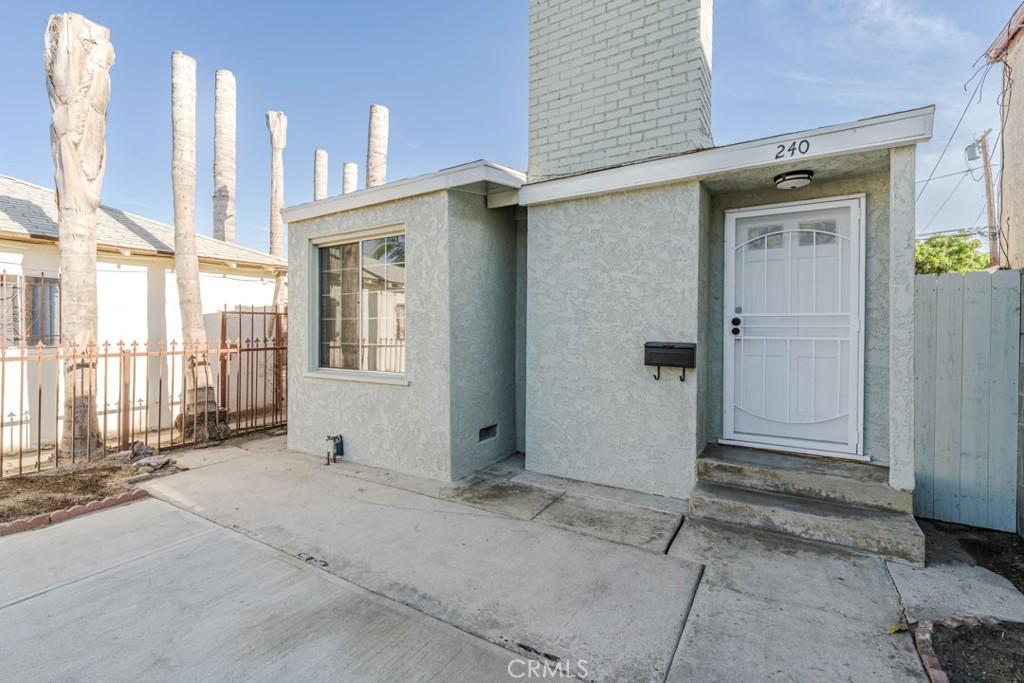 240 E South, Long Beach, CA 90805 — photo 1