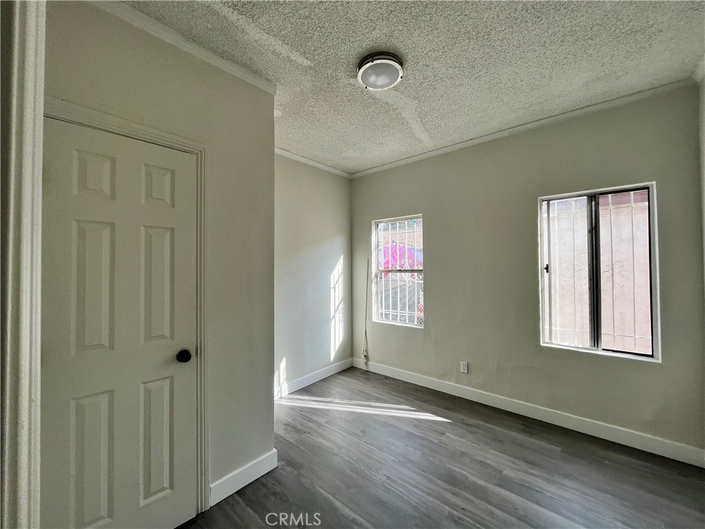 611 W 57th, Los Angeles, CA 90037 — photo 1