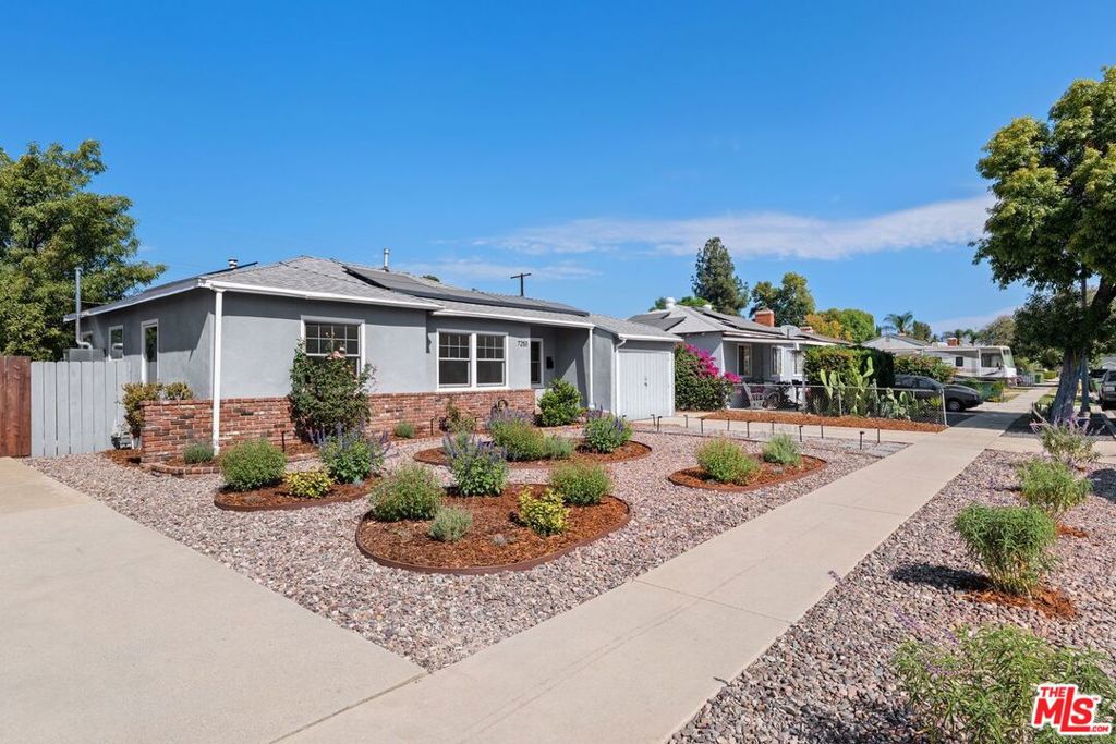 7253 Yolanda Avenue, Los Angeles, CA 91335 — photo 1