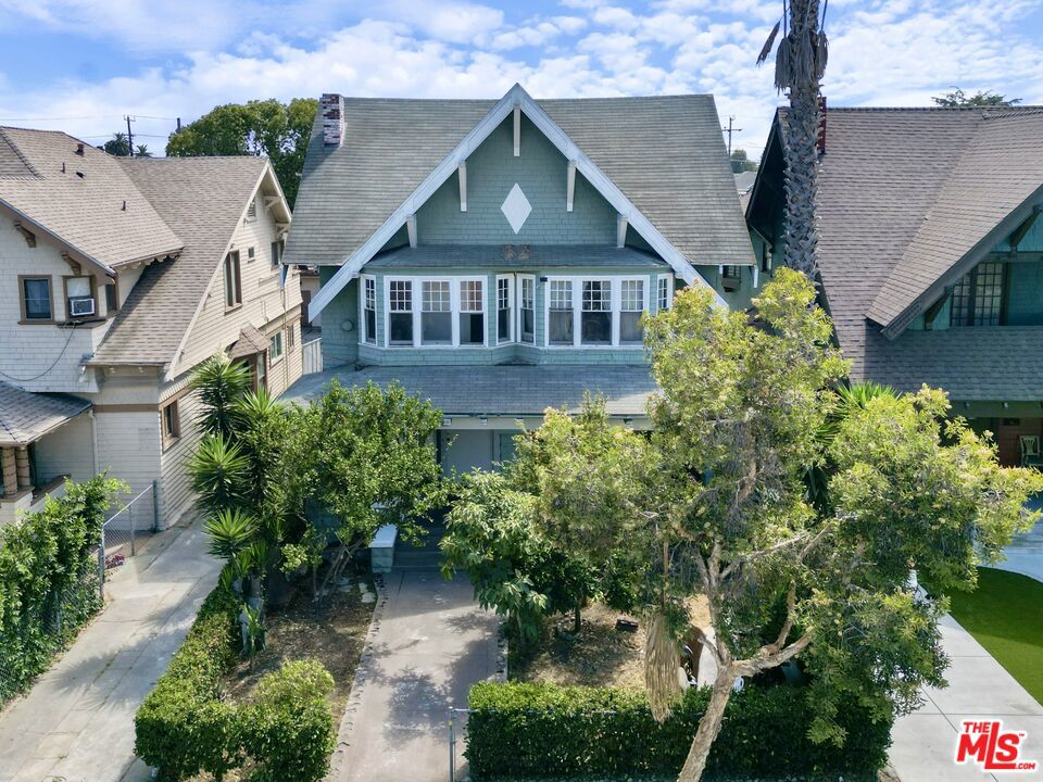920 W 20th Street, Los Angeles, CA 90007 — photo 1