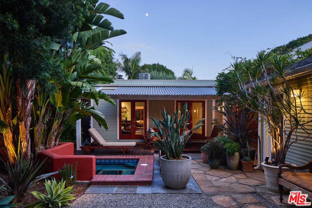 8713 Rangely Avenue, West Hollywood, CA 90048 — photo 1