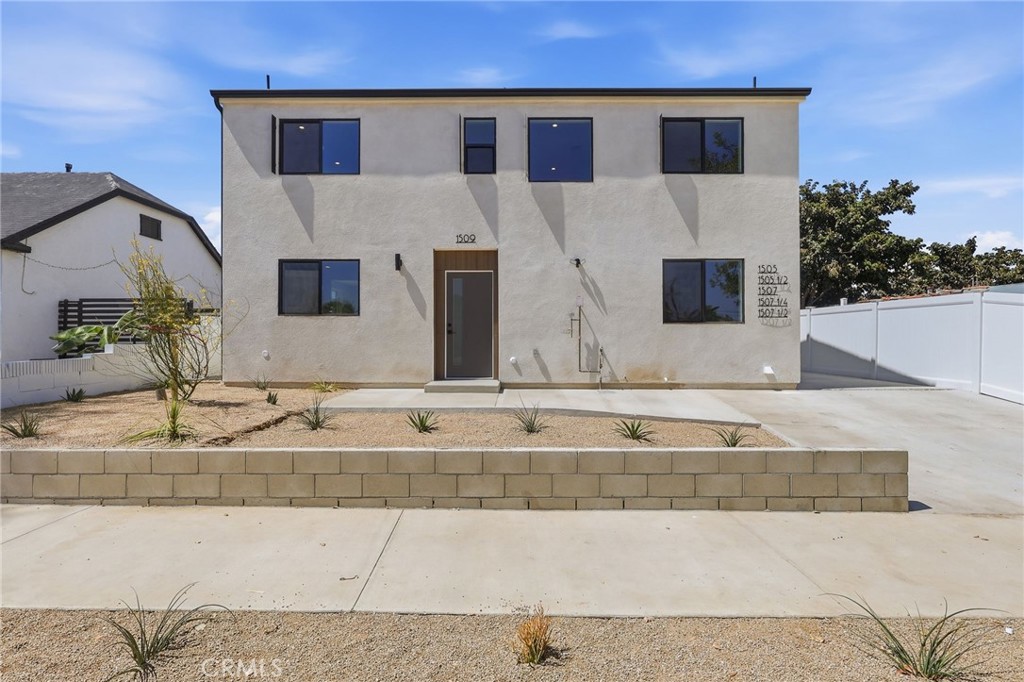 1507 W 83rd Street, Los Angeles, CA 90047 — photo 1