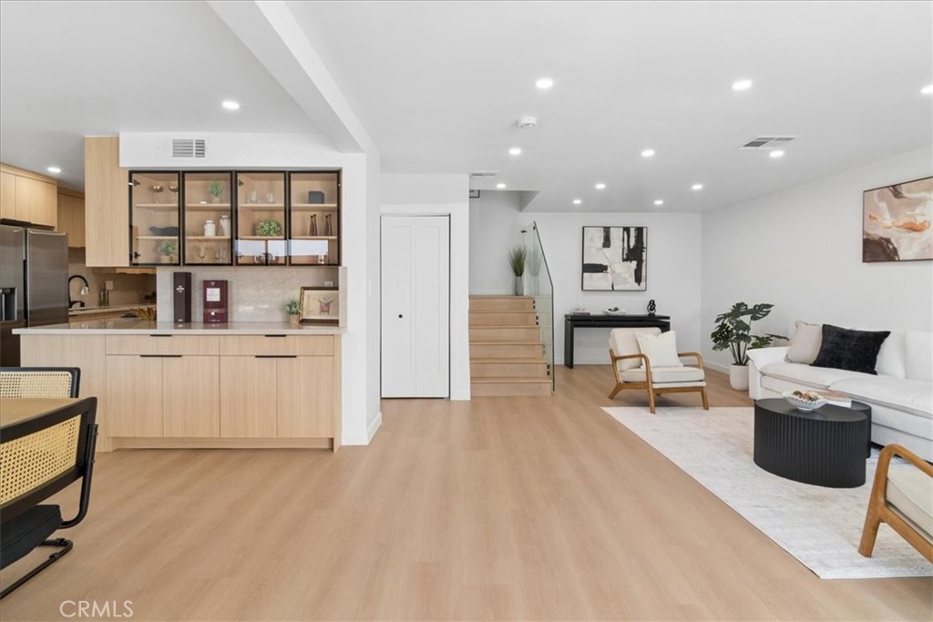10234 Variel 12, Chatsworth, CA 91311 — photo 1