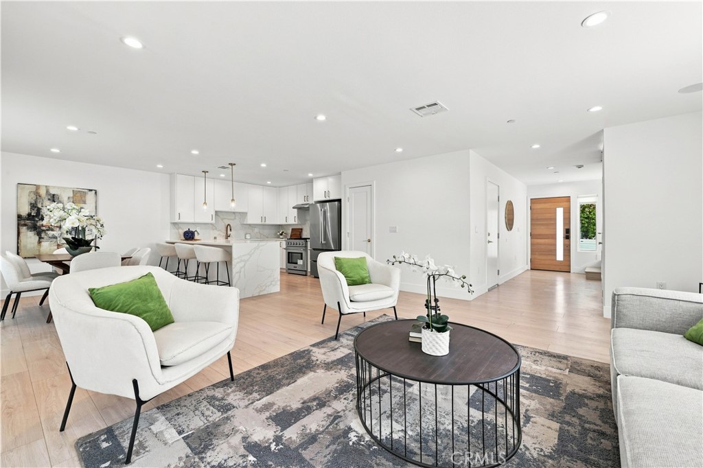 13357 W Cellest Parkway, Pacoima, CA 91331 — photo 1