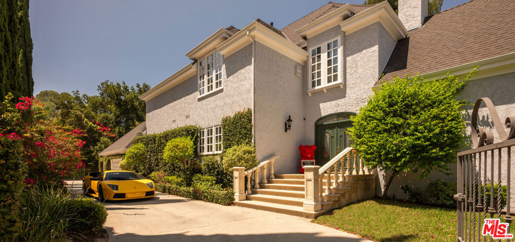 3891 Sepulveda Boulevard, Sherman Oaks, CA 91403 — photo 1