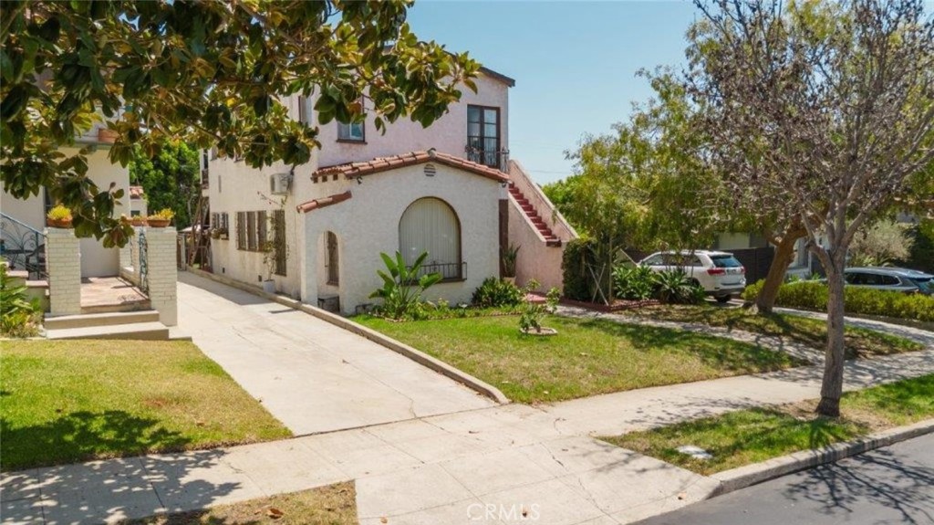 1332 Masselin Avenue A&B, Los Angeles, CA 90019 — photo 1