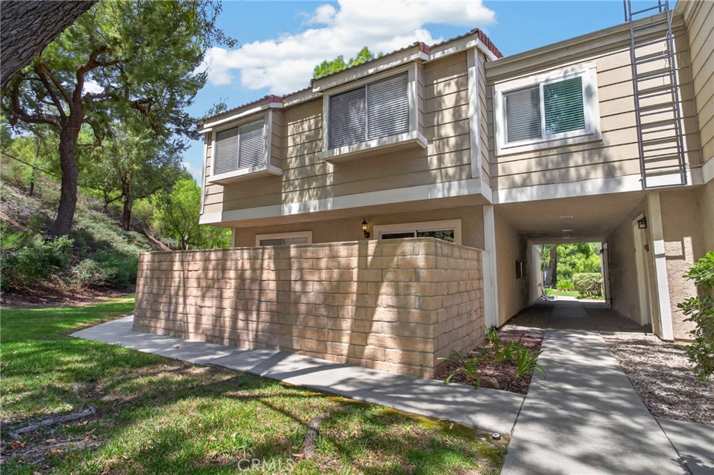 28164 Sloan Canyon A, Castaic, CA 91384 — photo 1