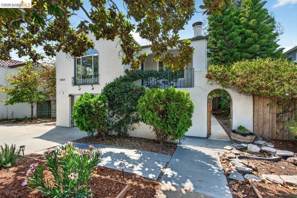 1057 Tuolumne St, Vallejo, CA 94590 — photo 1