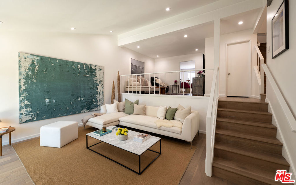 13011 Mindanao Way 4, Los Angeles, CA 90292 — photo 1