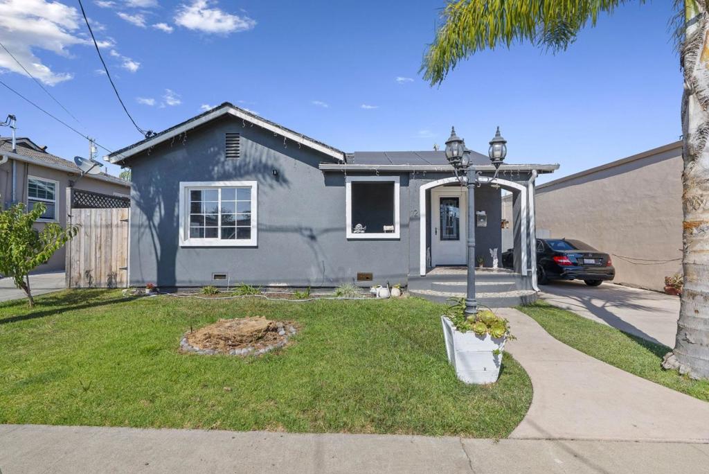 12 Eastern Drive, Watsonville, CA 95076 — photo 1
