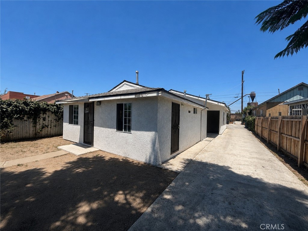 815 E 109th Street, Los Angeles, CA 90059 — photo 1