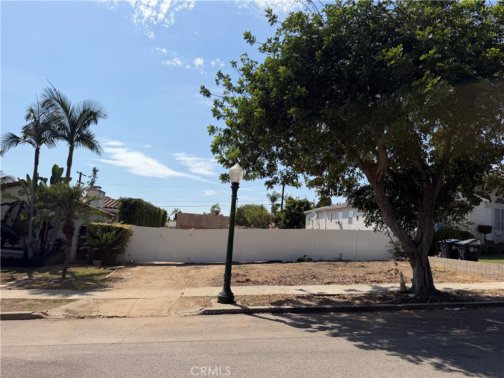 1239 N Everett, Glendale, CA 91207 — photo 1