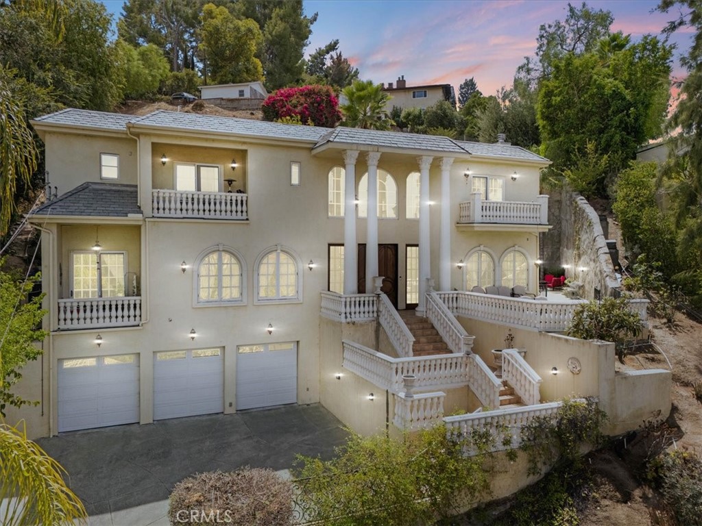 5369 Medina Road, Woodland Hills, CA 91364 — photo 1