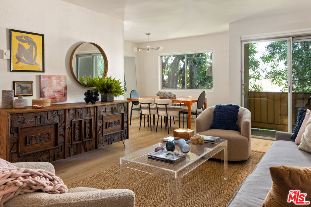 525 N Sycamore Avenue 409, Los Angeles, CA 90036 — photo 1