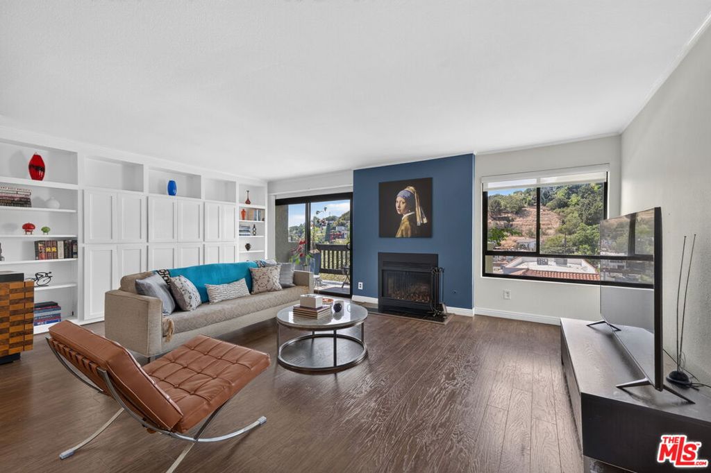 2018 Griffith Park Boulevard 219, Los Angeles, CA 90039 — photo 1