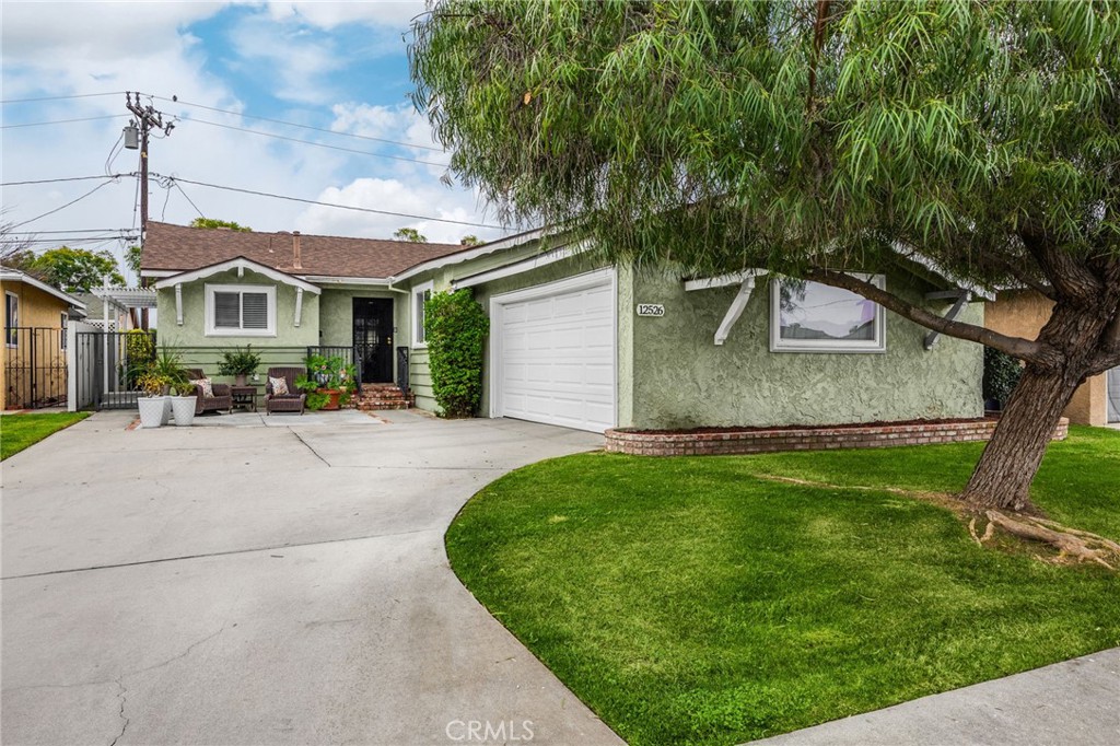 12526 Chadwell Street, Lakewood, CA 90715 — photo 1