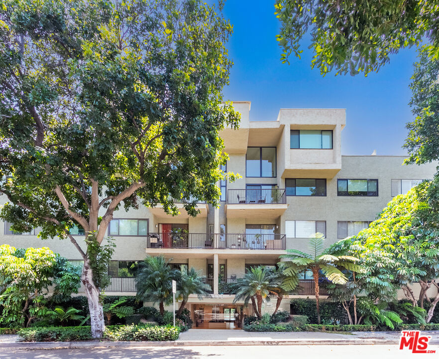 9000 Cynthia Street 306, West Hollywood, CA 90069 — photo 1