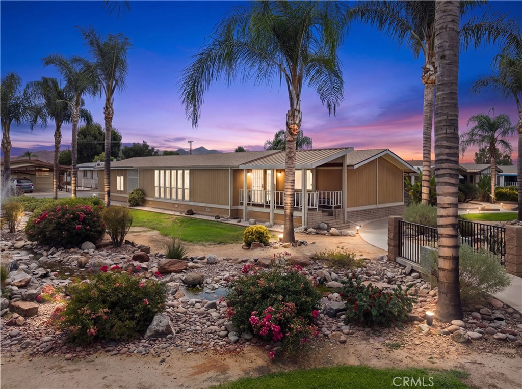 1371 Bishop, Hemet, CA 92545 — photo 1