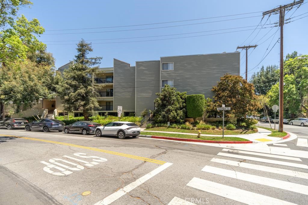 1236 N Columbus 11, Glendale, CA 91202 — photo 1