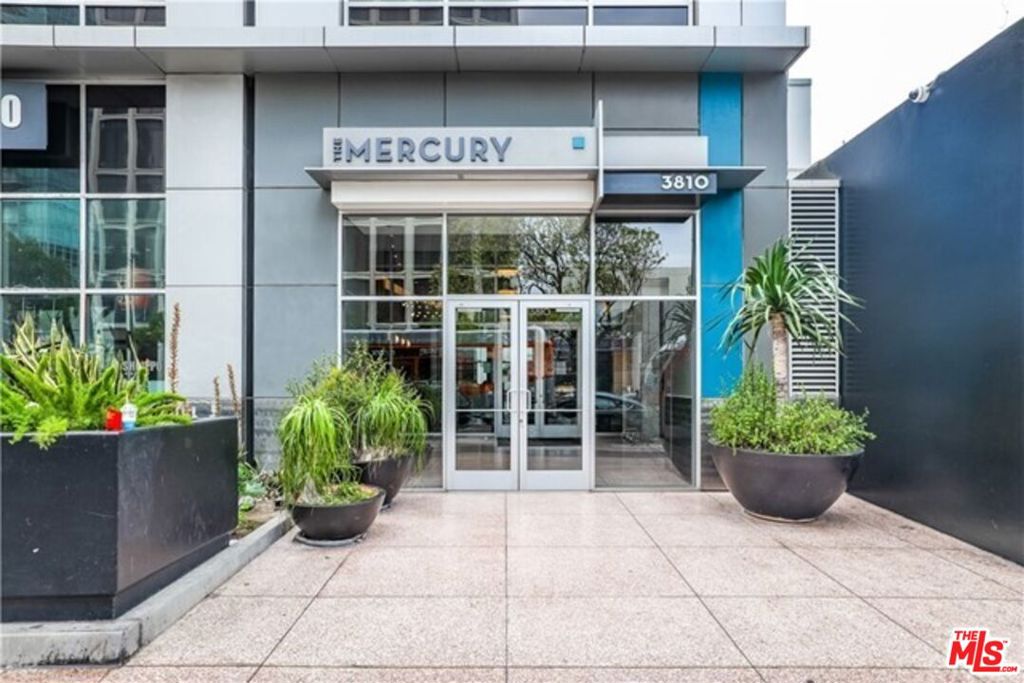 3810 Wilshire Boulevard 1209, Los Angeles, CA 90010 — photo 1