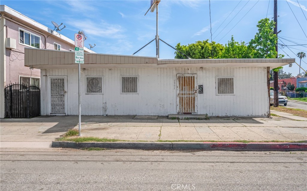 1302 N Wilmington Boulevard, Wilmington, CA 90744 — photo 1