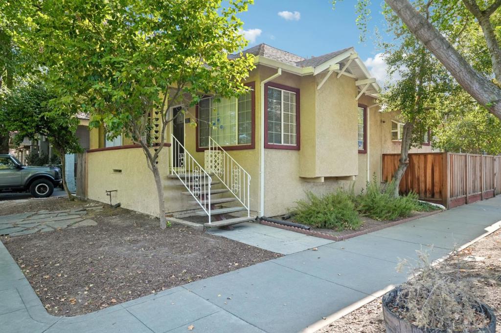 231 22nd Street, Sacramento, CA 95816 — photo 1