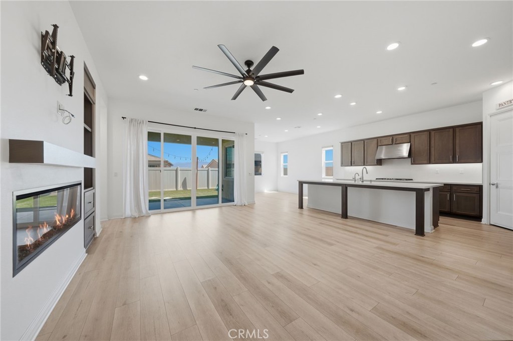 39481 Chamise Street, Temecula, CA 92591 — photo 1