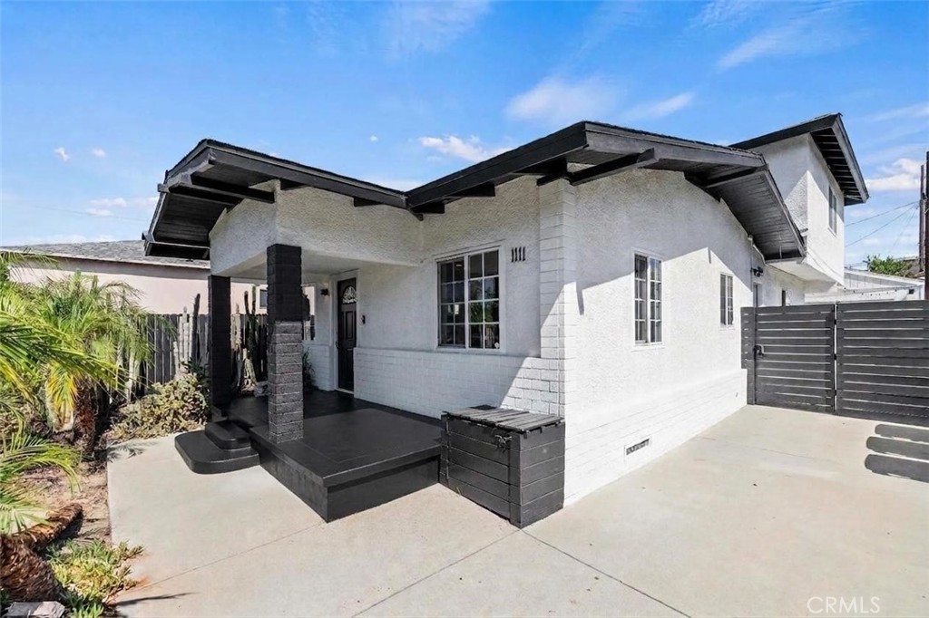 1111 E Elk, Glendale, CA 91205 — photo 1