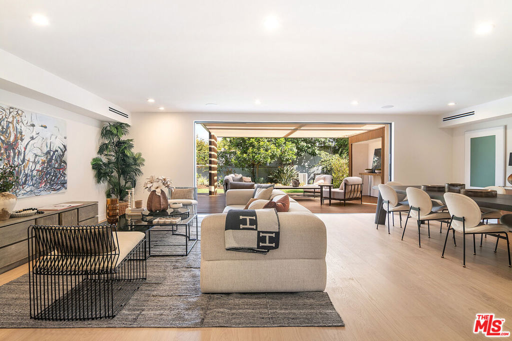 10639 Cushdon Avenue, Los Angeles, CA 90064 — photo 1