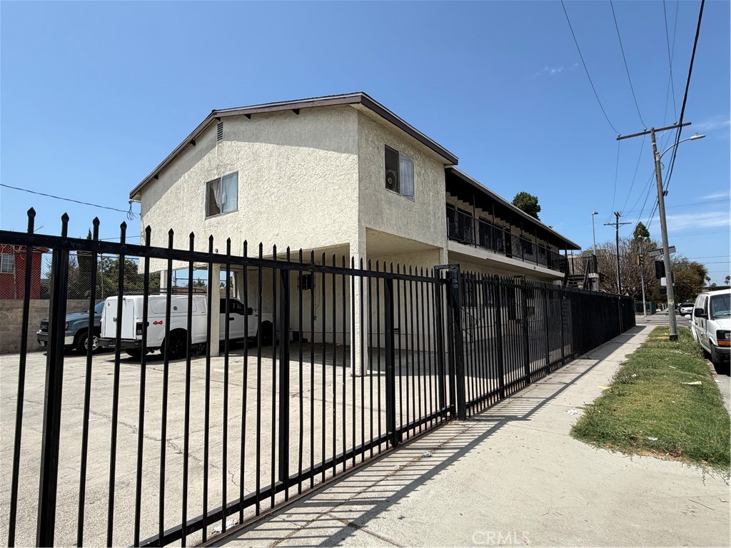 254 W 83rd Street, Los Angeles, CA 90003 — photo 1