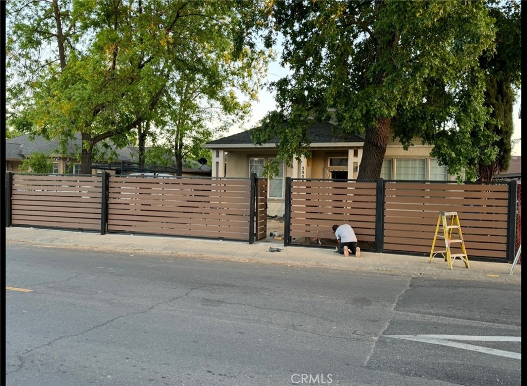 3904 23rd Avenue, Sacramento, CA 95820 — photo 1