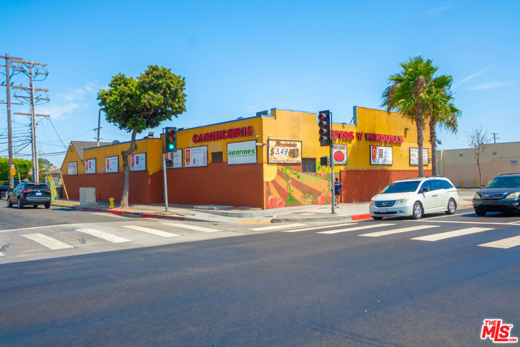 10404 S Prairie Avenue, Inglewood, CA 90303 — photo 1